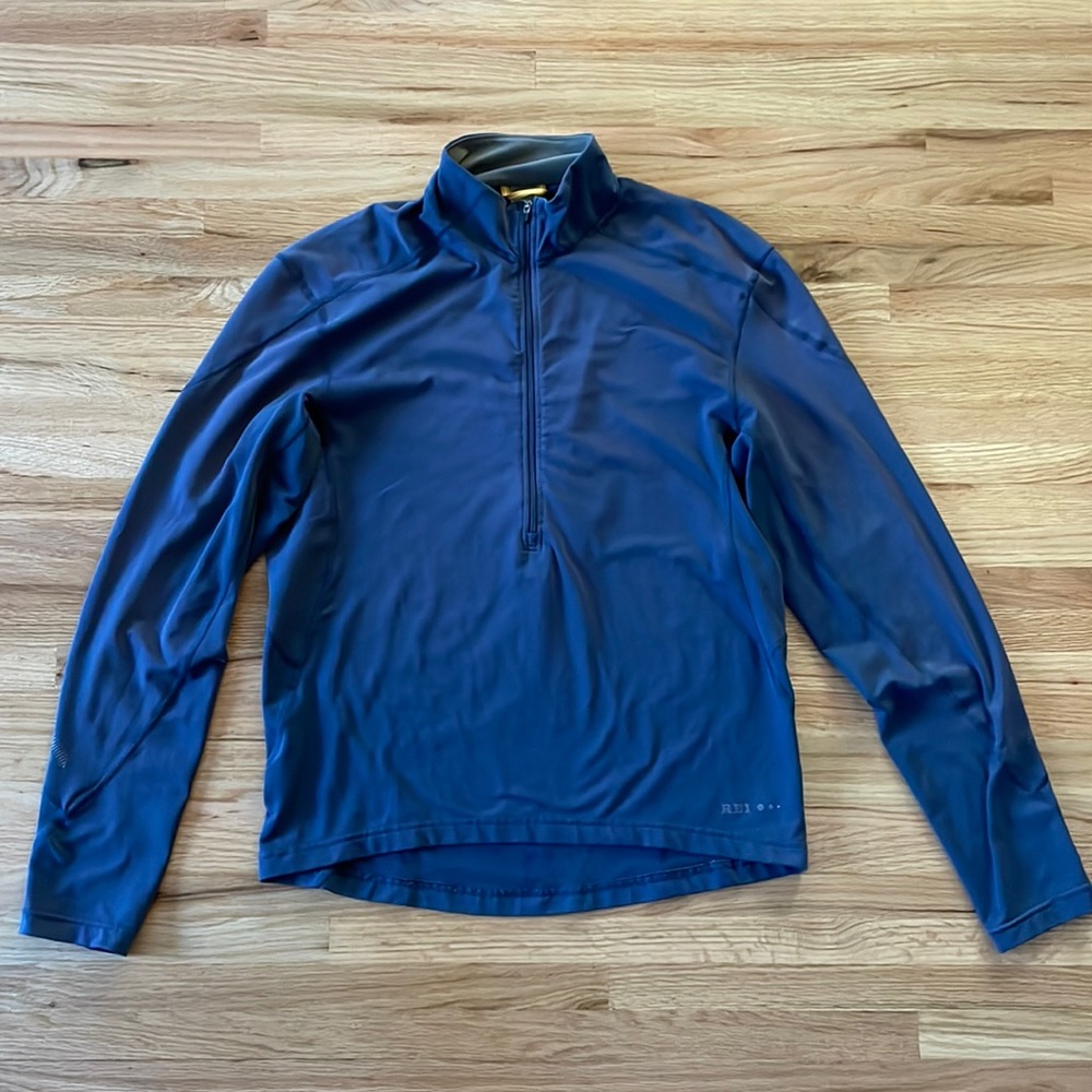 Men’s REI pullover with zipper